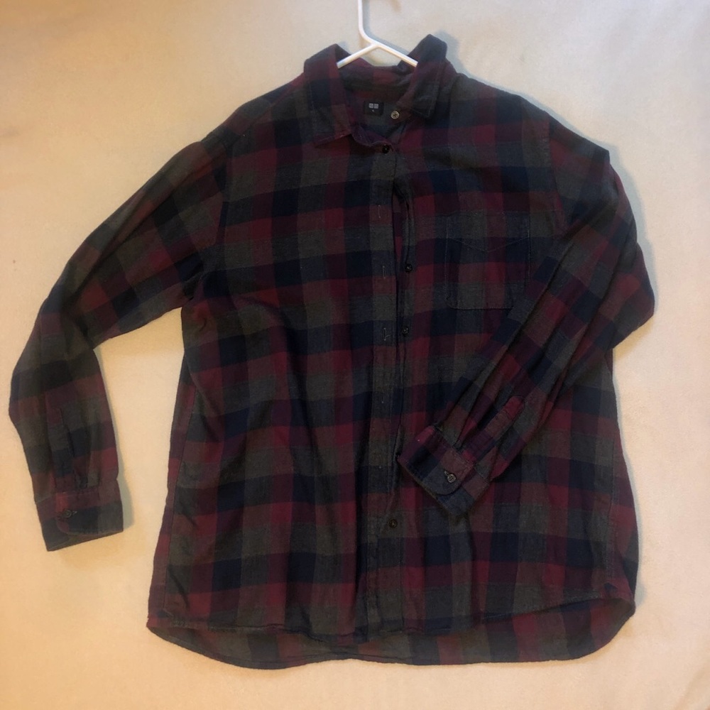 Soft flannel with one chest pocket